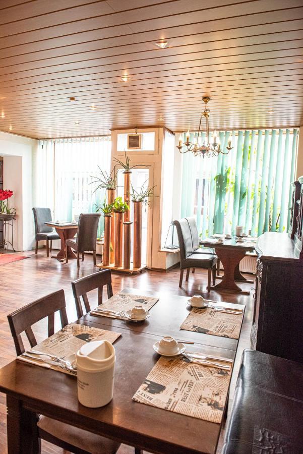 Neubert'S Gasthaus Am Rhein Лахщайн Екстериор снимка