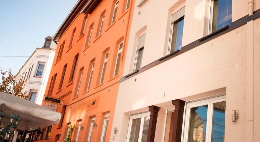 Neubert'S Gasthaus Am Rhein Лахщайн Стая снимка